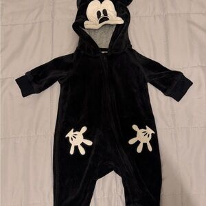 Disney Black and White Character Footie